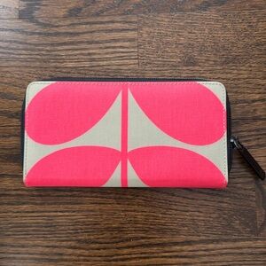 Orla, Kylie, pink and cream colored wallet